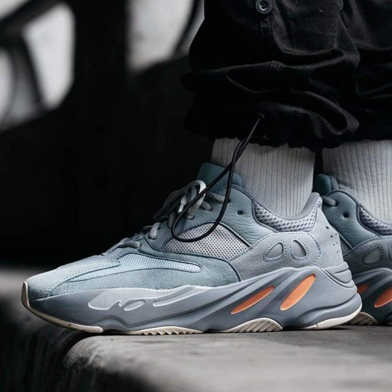 yeezy boost 700 eg7597