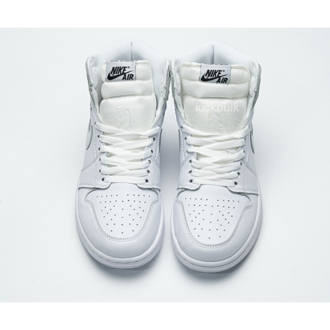 white nike air jordans high tops