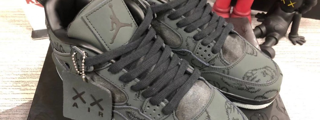 Air Jordan 4 Retro KAWS Black 930155-001 Kickbulk Sneaker Camera photos