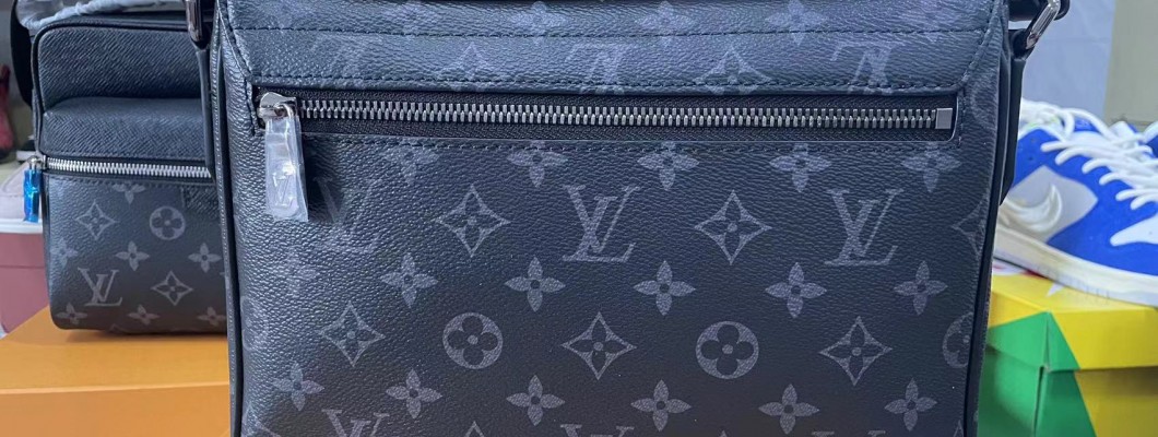 LV bags Louis Vuitton Kickbulk Luxury retail wholesale free shipping camera photos