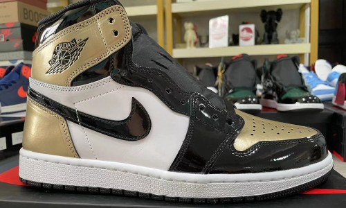 Air bird jordan 1 Retro High OG 'Gold Toe' 861428-007 Kickbulk Sneaker shoes reviews