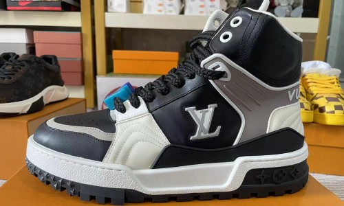 LV trainer sneakers Kickbulk shoes retail wholesale free shipping
