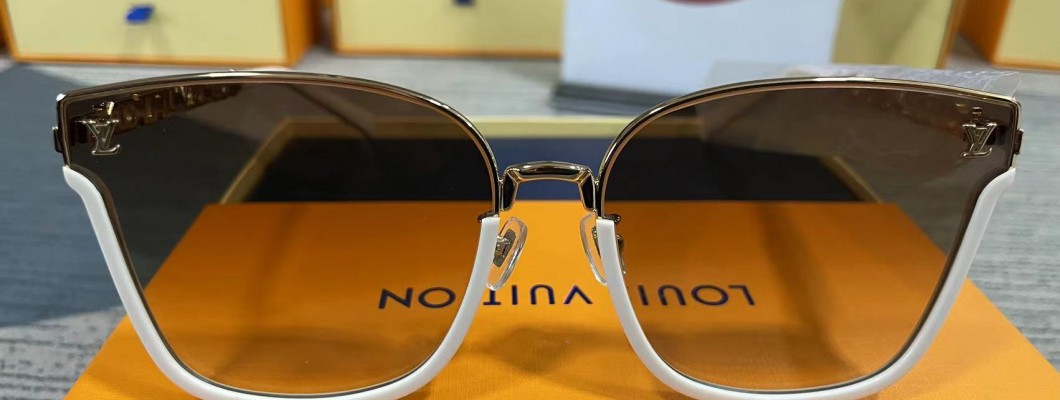Louis Vuitton Sunglasses kickbulk Luxury brand retial wholesale worldwide free shipping discount reviews Louis Vuitton Sunglasses kickbulk Luxury brand retial wholesale worldwide free shipping discount reviews