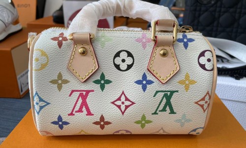 Luxury bags LV Gucci Chanel Prada kickbulk retail wholesale free shipping reviews