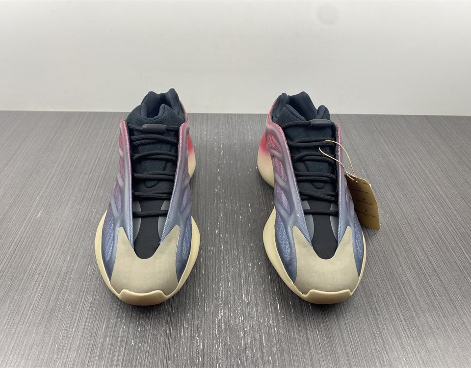 Adidas Yeezy 700 V3 Fade Carbon Gw1814 4 - kickbulk.co