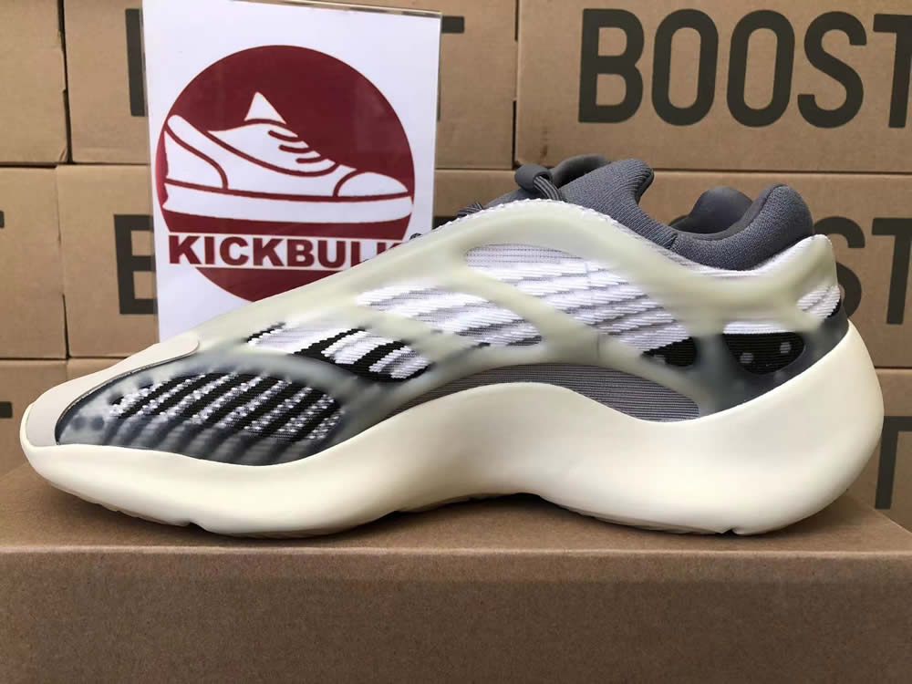 ADIDAS YEEZY 700 V3 'FADE SALT' 2022 ID1674