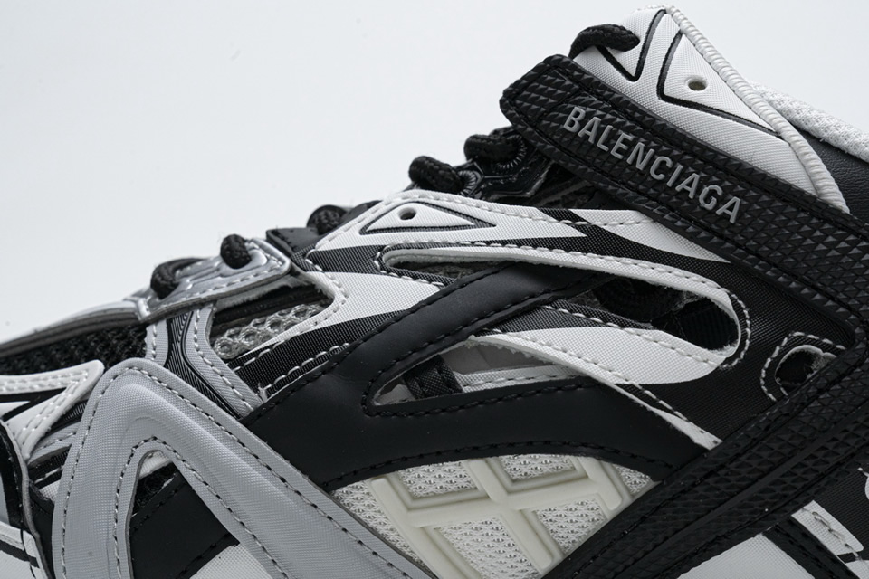 Balenciaga Drive Sneaker Grey Black 624343w2fd11019 11 - kickbulk.co