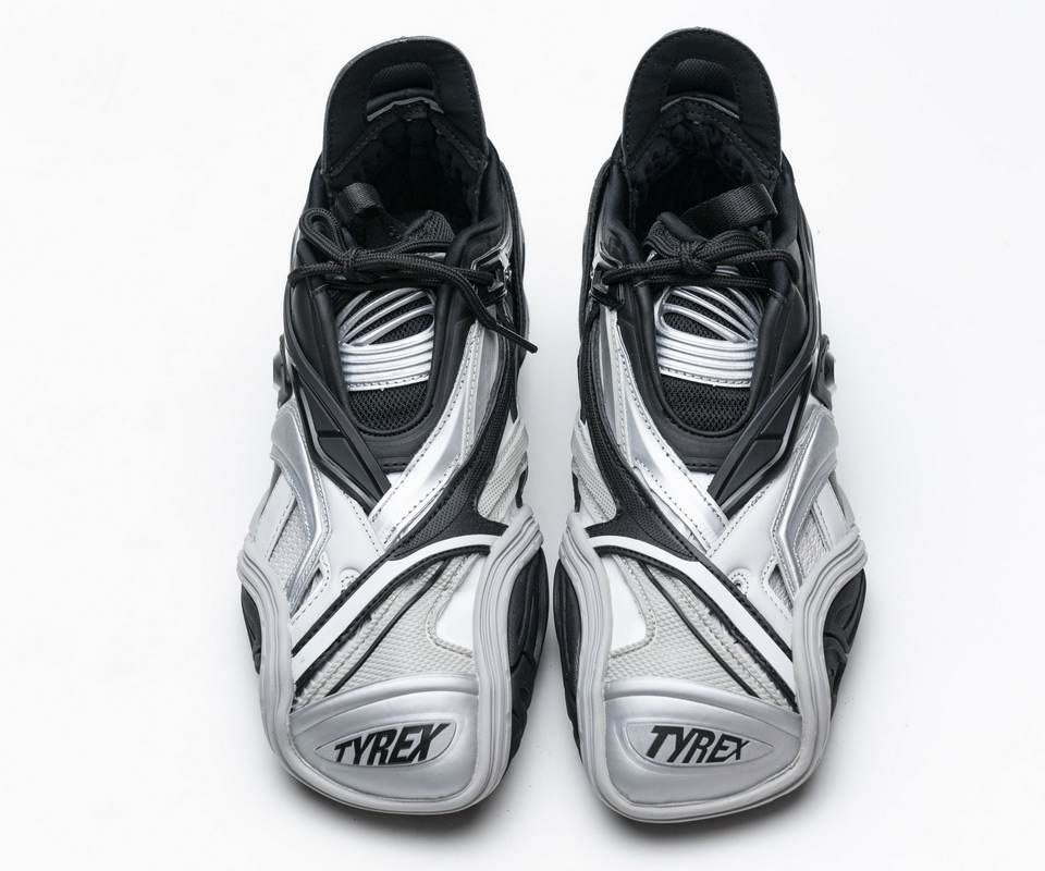 Nike has unveiled their new running shoe 2 - www.kickbulk.co