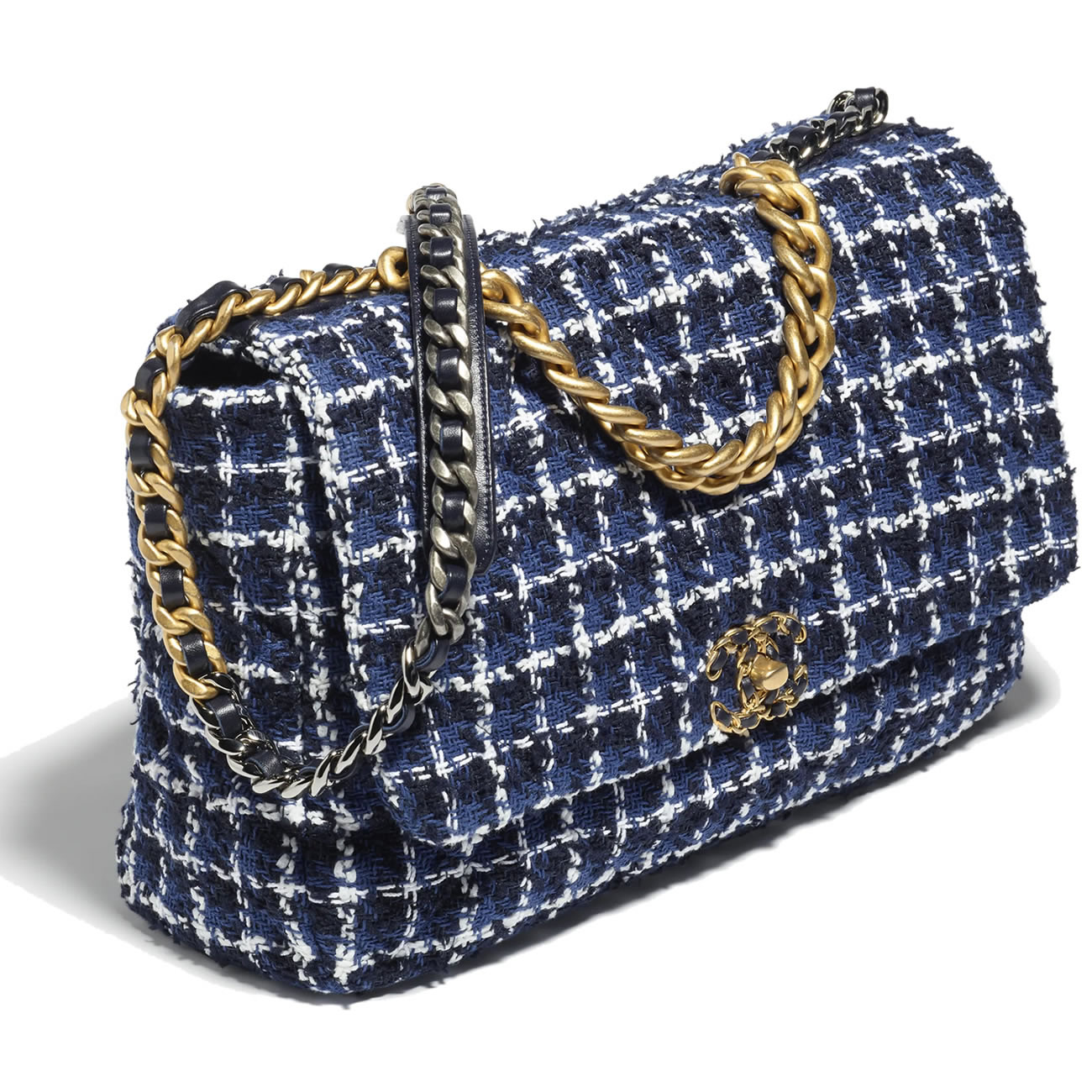 Chanel 19 Handbag 26 - kickbulk.co