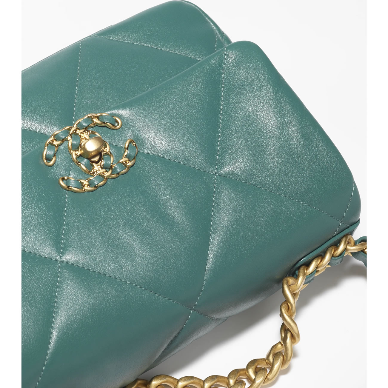 Chanel 19 Handbag 3 - kickbulk.co