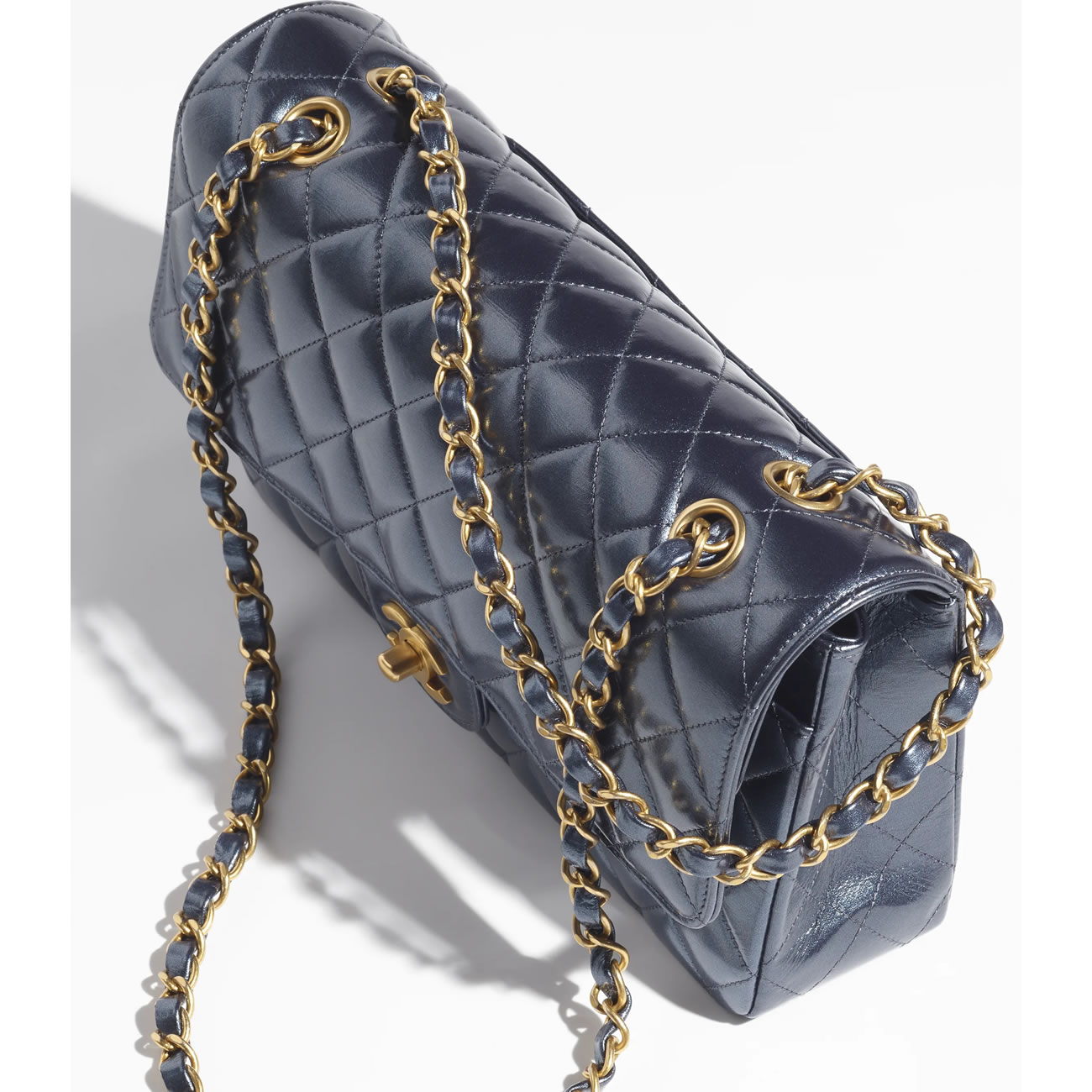 Chanel Classic Handbag 38 - kickbulk.co