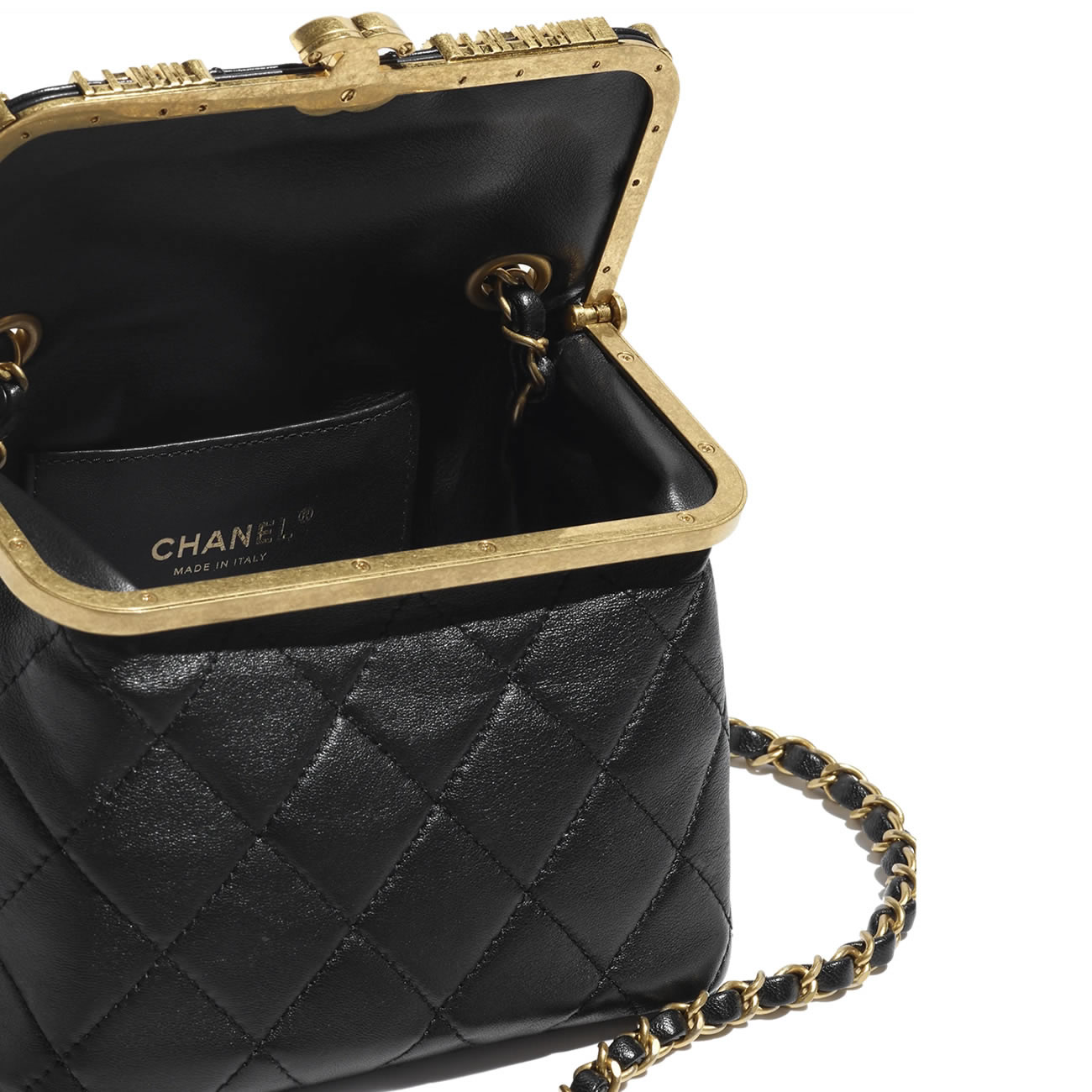 Chanel Clasp Bag 4 - kickbulk.co
