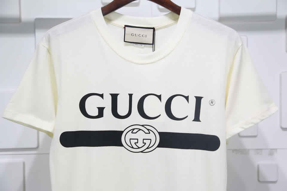 Gucci Black White Crossbar T Shirt Printing Pure Cotton 14 - kickbulk.co
