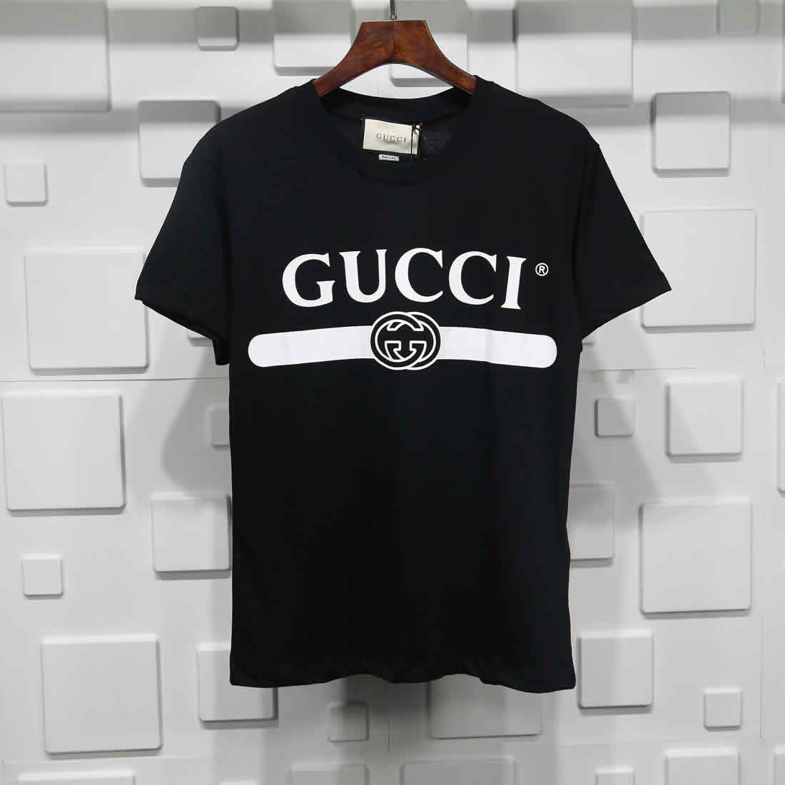 Gucci Black White Crossbar T Shirt Printing Pure Cotton 3 - kickbulk.co