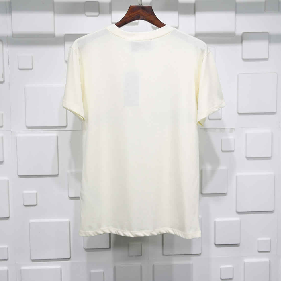 Gucci Black White Crossbar T Shirt Printing Pure Cotton 6 - kickbulk.co