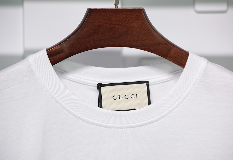 Gucci Orangutan T Shirt 14 - kickbulk.co