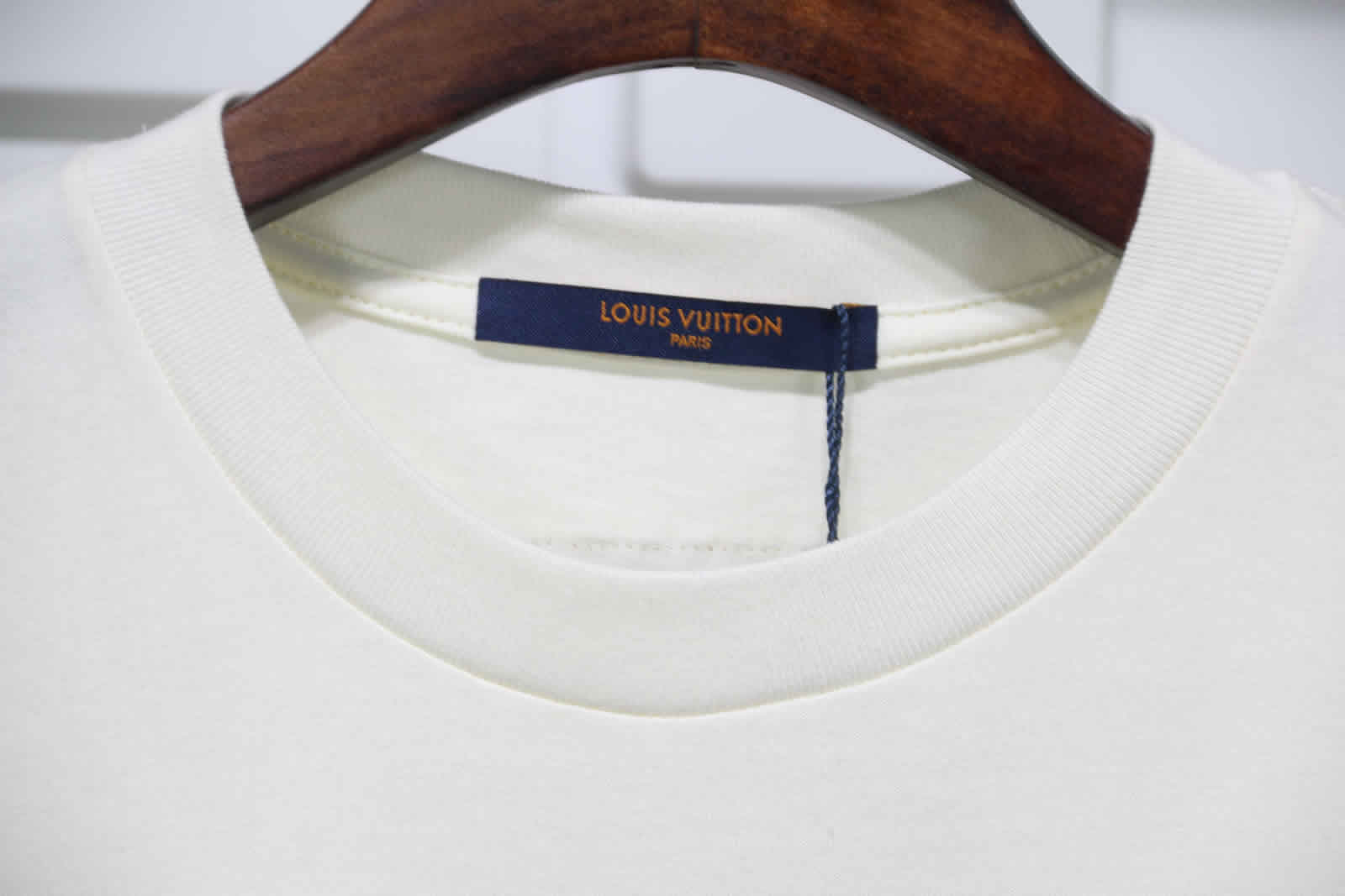 Louis Vuitton Catwalk T Shirt 2021 24 - kickbulk.co