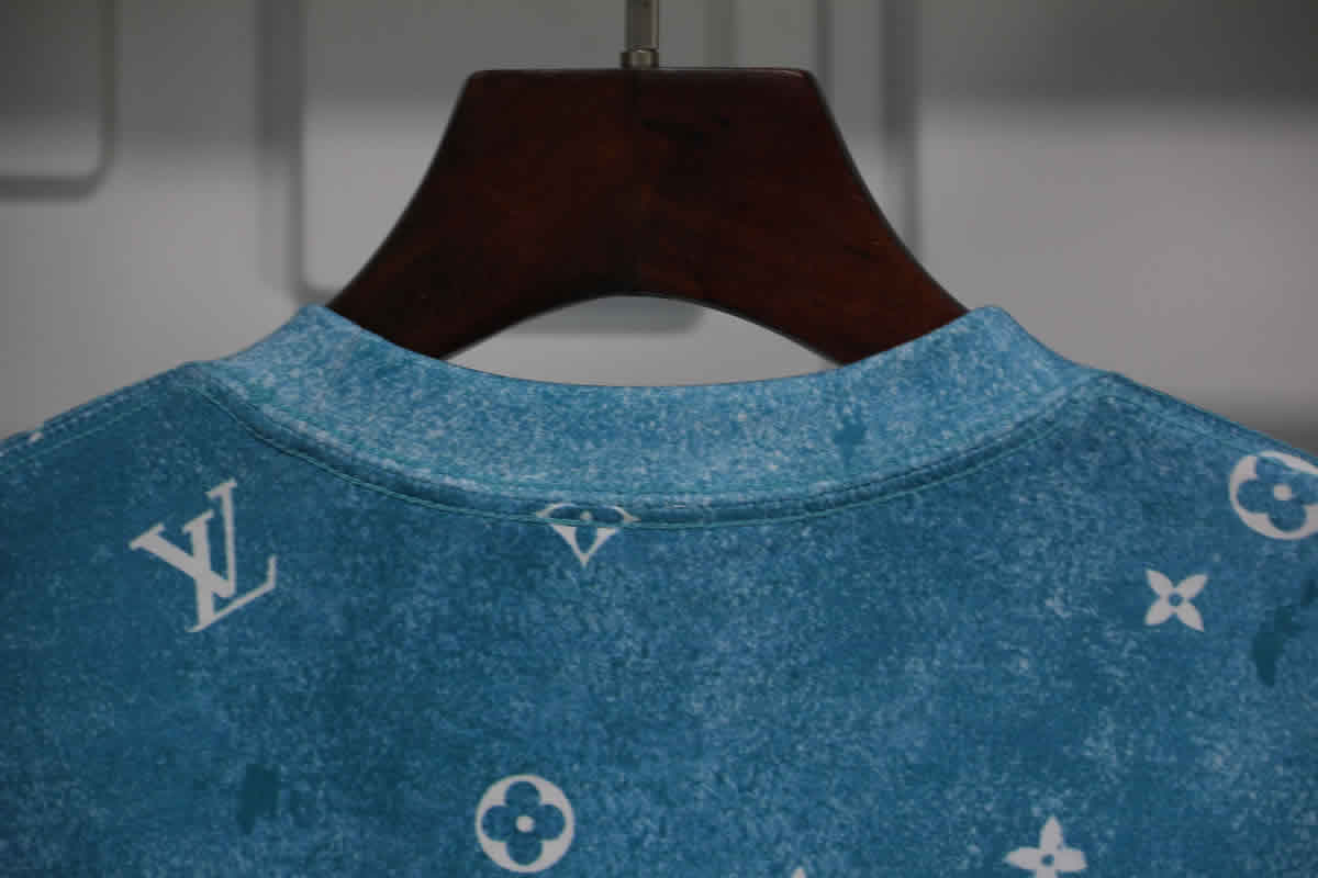 Louis Vuitton Blue White Gradient T Shirt Vccm07 9 - kickbulk.co