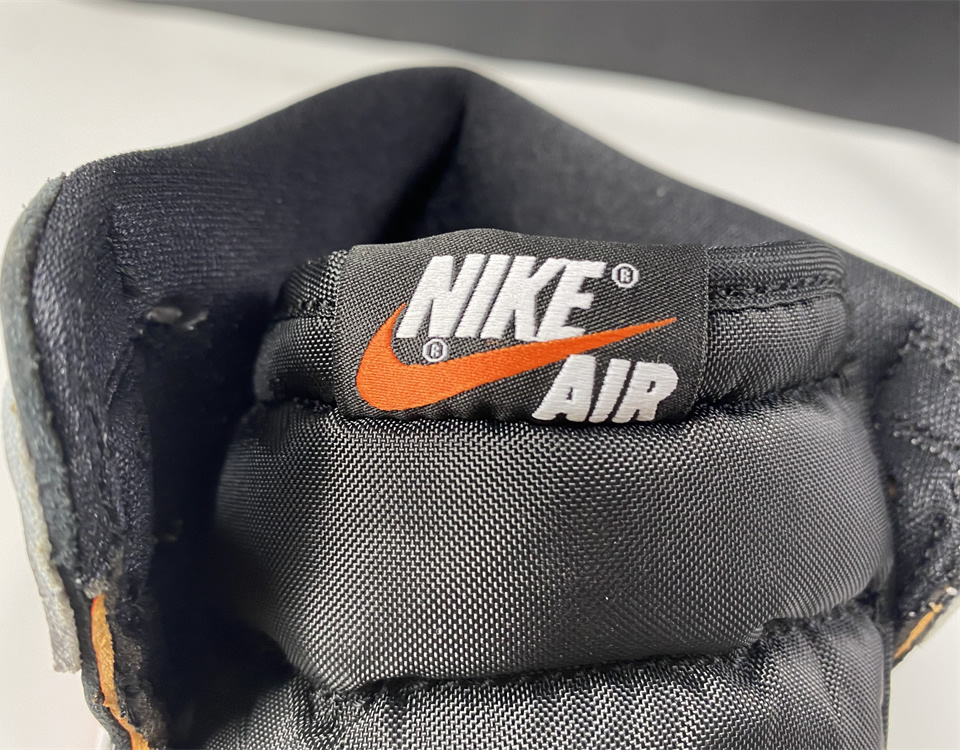 Nike Air Jordan 1 Retro High Og Electro Orange 555088 180 25 - kickbulk.co