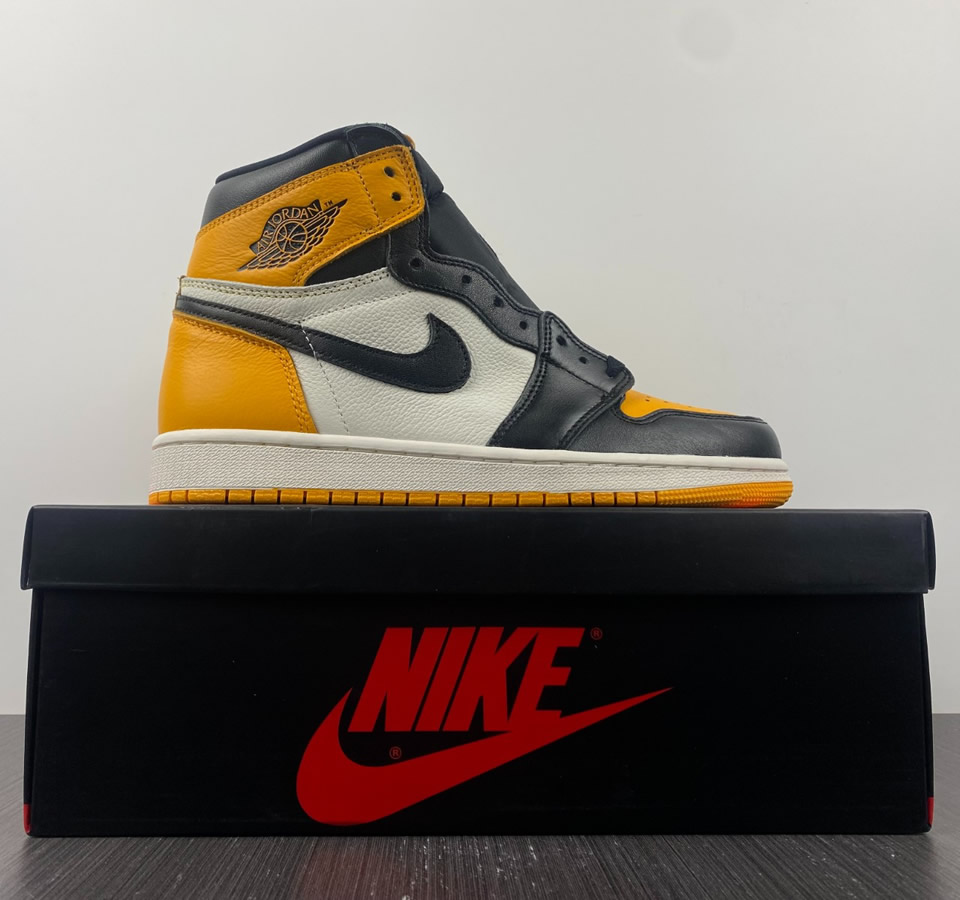 Air Jordan 1 Og High Yellow Toe 555088 711 10 - kickbulk.co