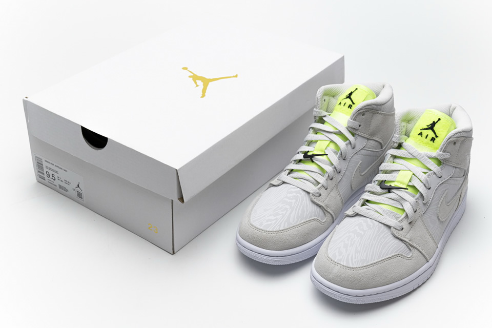 Nike Air Jordan 1 Grey Ghost Green Cv3018  001 4 - kickbulk.co