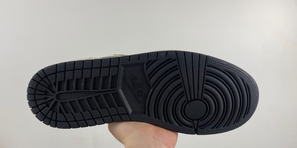 Air Jordan 1 Retro Low Og Rookie Of The Year Cz0790 107 10 - kickbulk.co