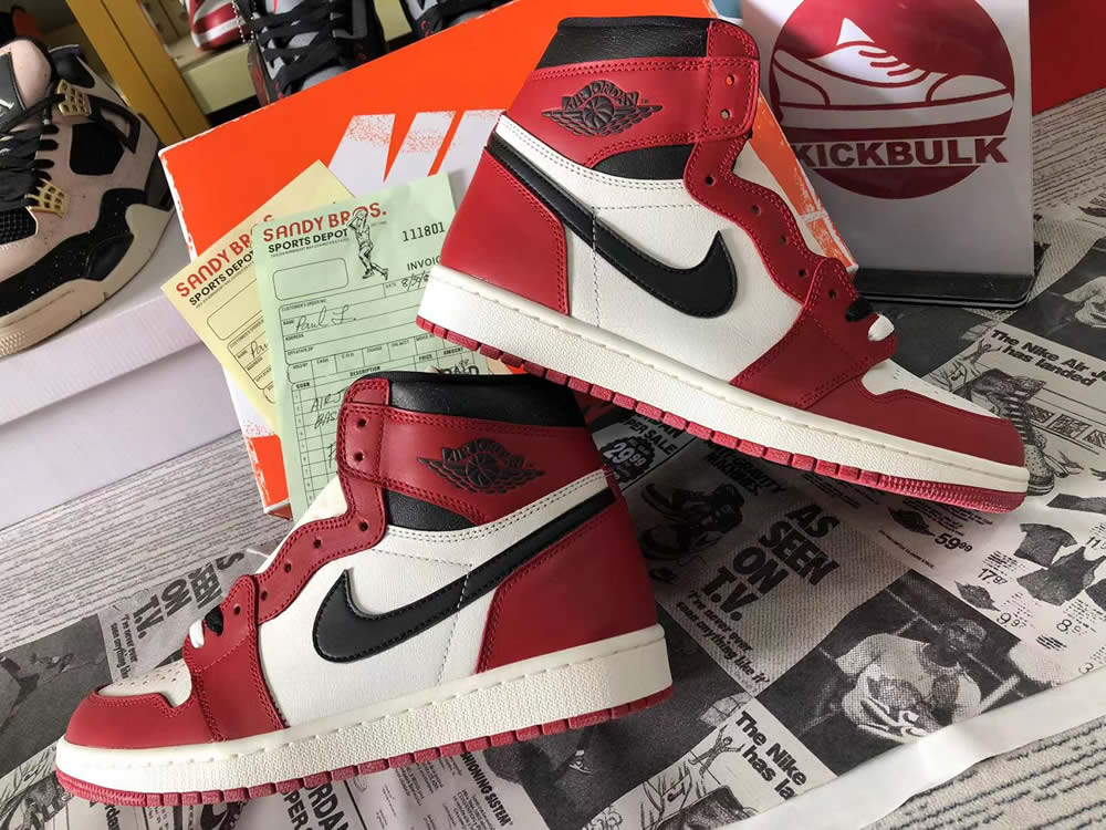 Air Jordan 1 Retro High OG 'Chicago Lost & Found' DZ5485-612