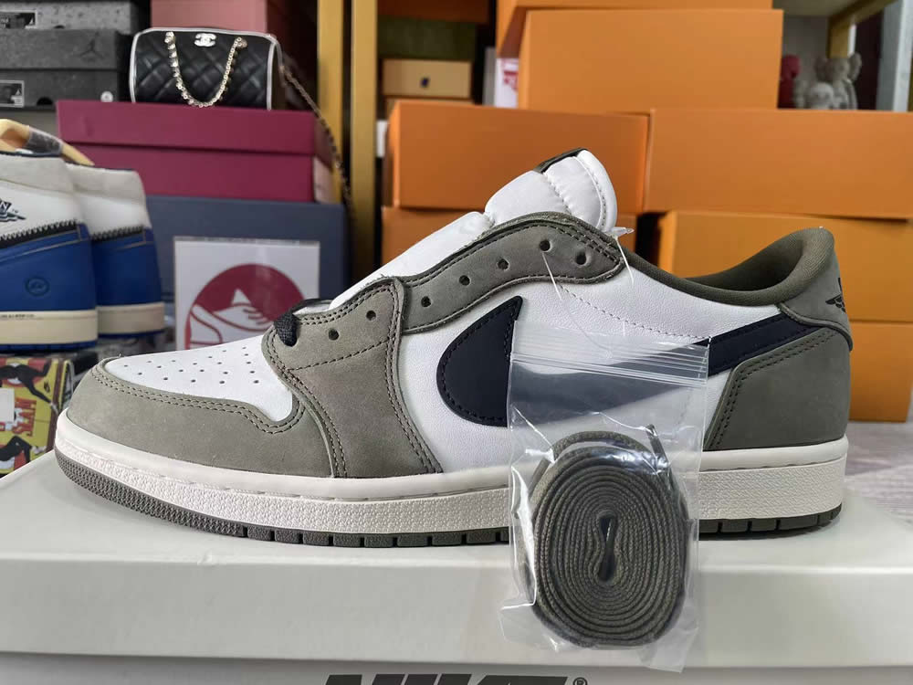 Air Jordan 1 Retro Low Og Medium Olive Hq6998 200 12 - kickbulk.co
