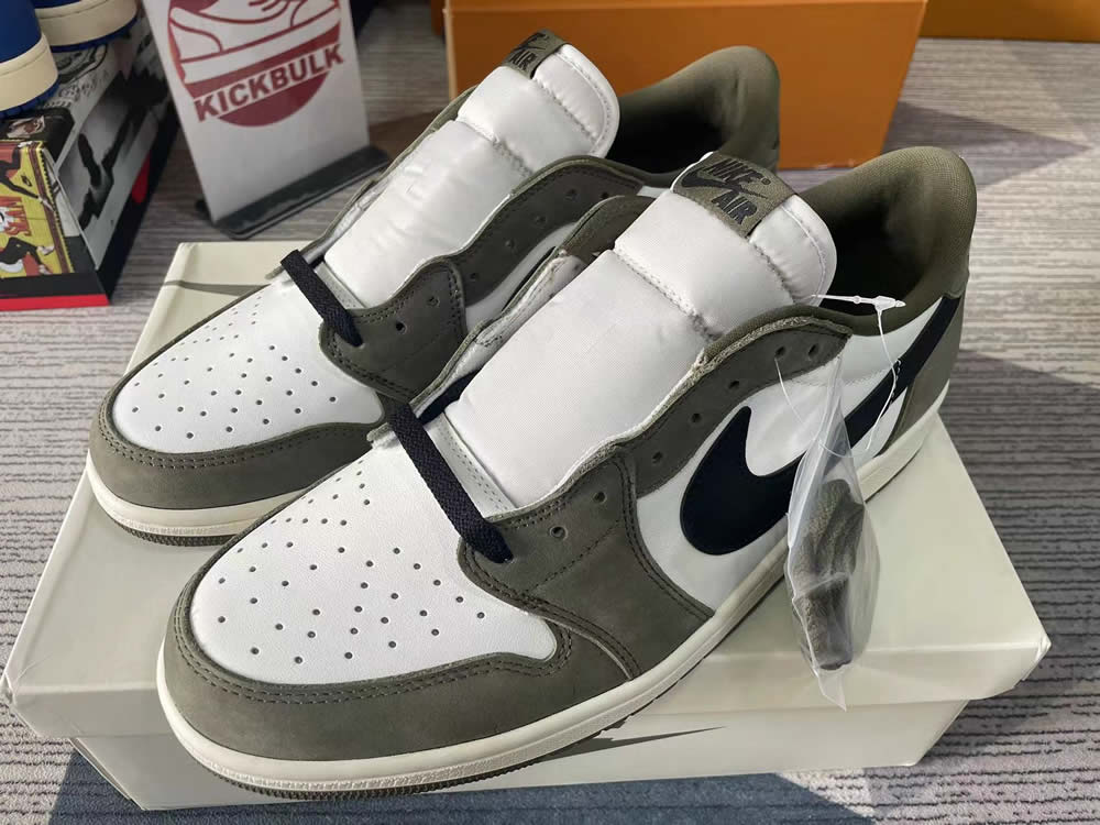 Air Jordan 1 Retro Low Og Medium Olive Hq6998 200 7 - kickbulk.co