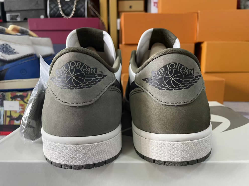 Air Jordan 1 Retro Low Og Medium Olive Hq6998 200 9 - kickbulk.co