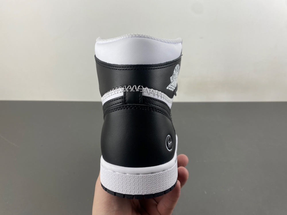 Fragment Design Union La Jordan 1 Retro High Og Sp White Black Ii7282 100 17 - kickbulk.co