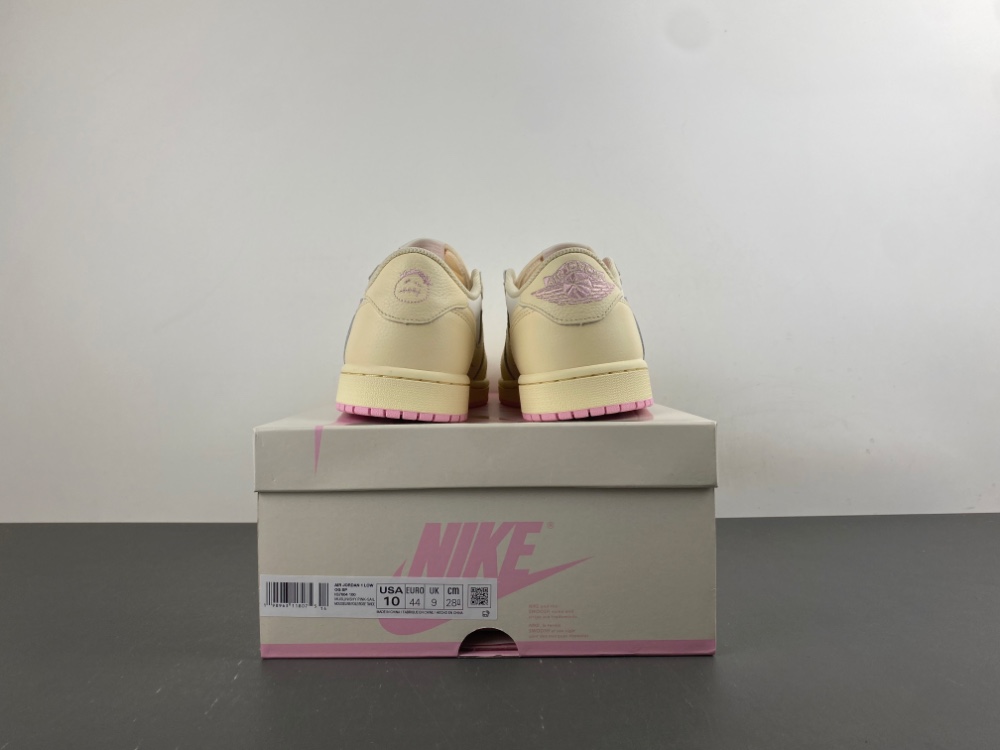 Travis Scott Jordan 1 Retro Low Og Muslin Pink Iq7604 100 13 - kickbulk.co