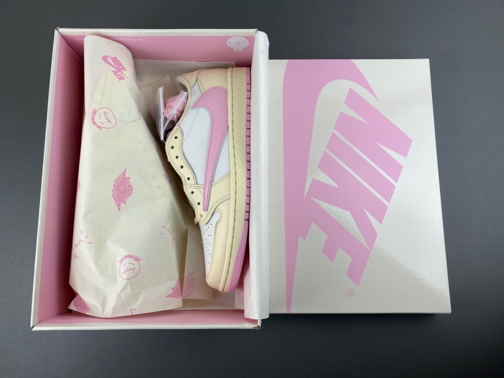 Travis Scott Jordan 1 Retro Low Og Muslin Pink Iq7604 100 14 - kickbulk.co