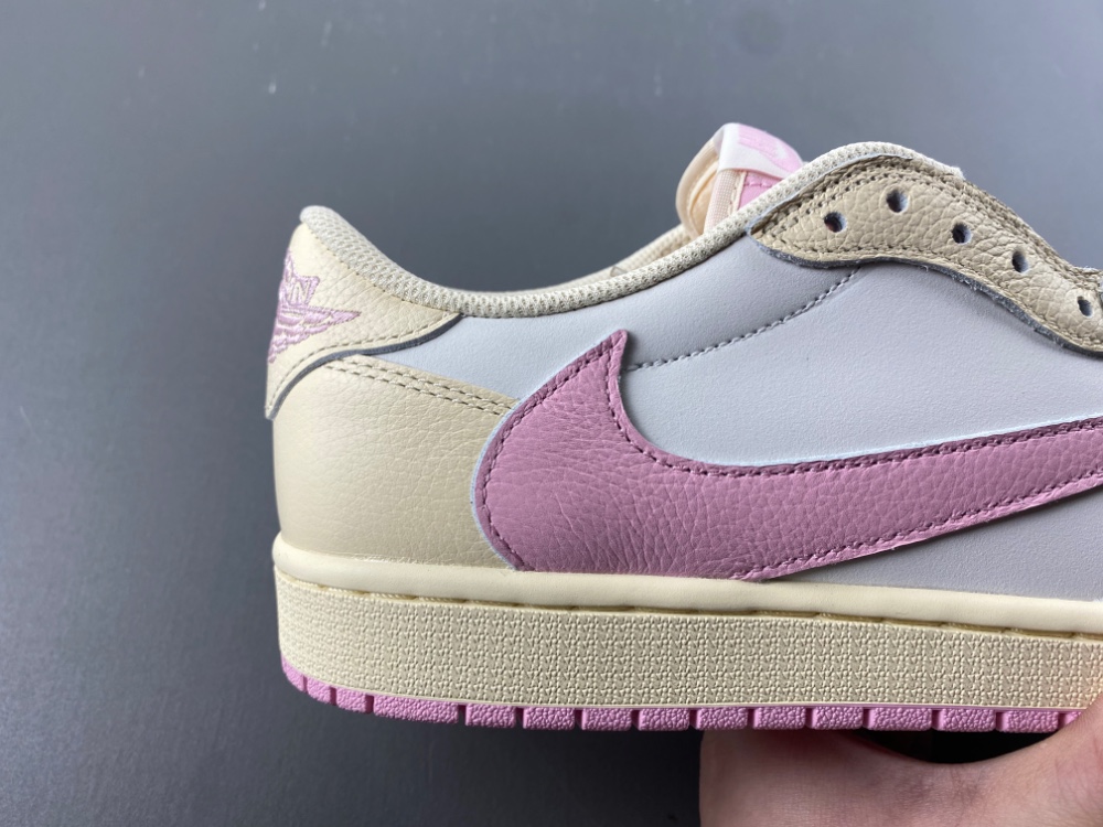Travis Scott Jordan 1 Retro Low Og Muslin Pink Iq7604 100 16 - kickbulk.co