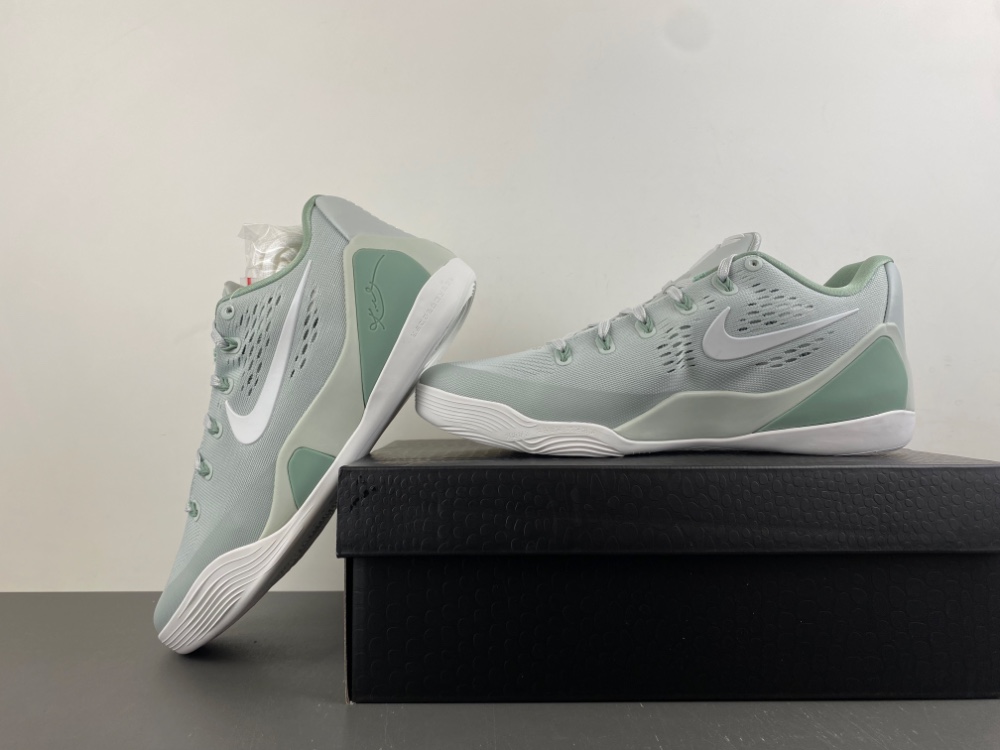 Nike Kobe 9 Low Em Protro Light Silver Ih1401 003 11 - kickbulk.co Nike Kobe 9 Low Em Protro Light Silver Ih1401 003 11 - kickbulk.co