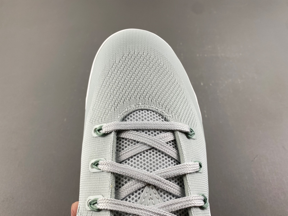 Nike Kobe 9 Low Em Protro Light Silver Ih1401 003 19 - kickbulk.co Nike Kobe 9 Low Em Protro Light Silver Ih1401 003 19 - kickbulk.co