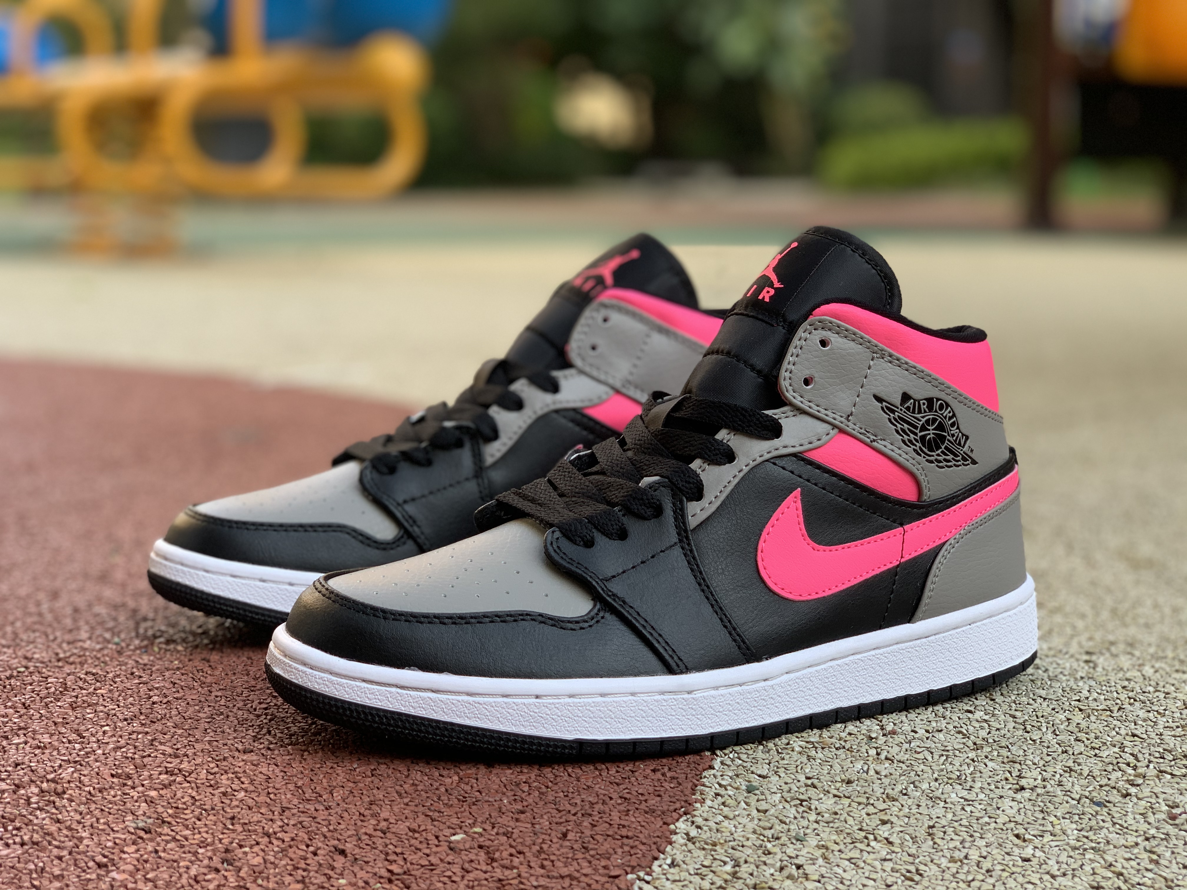 Nike Air Jordan 1 Mid Pink Shadow 554724 059 9 - kickbulk.co