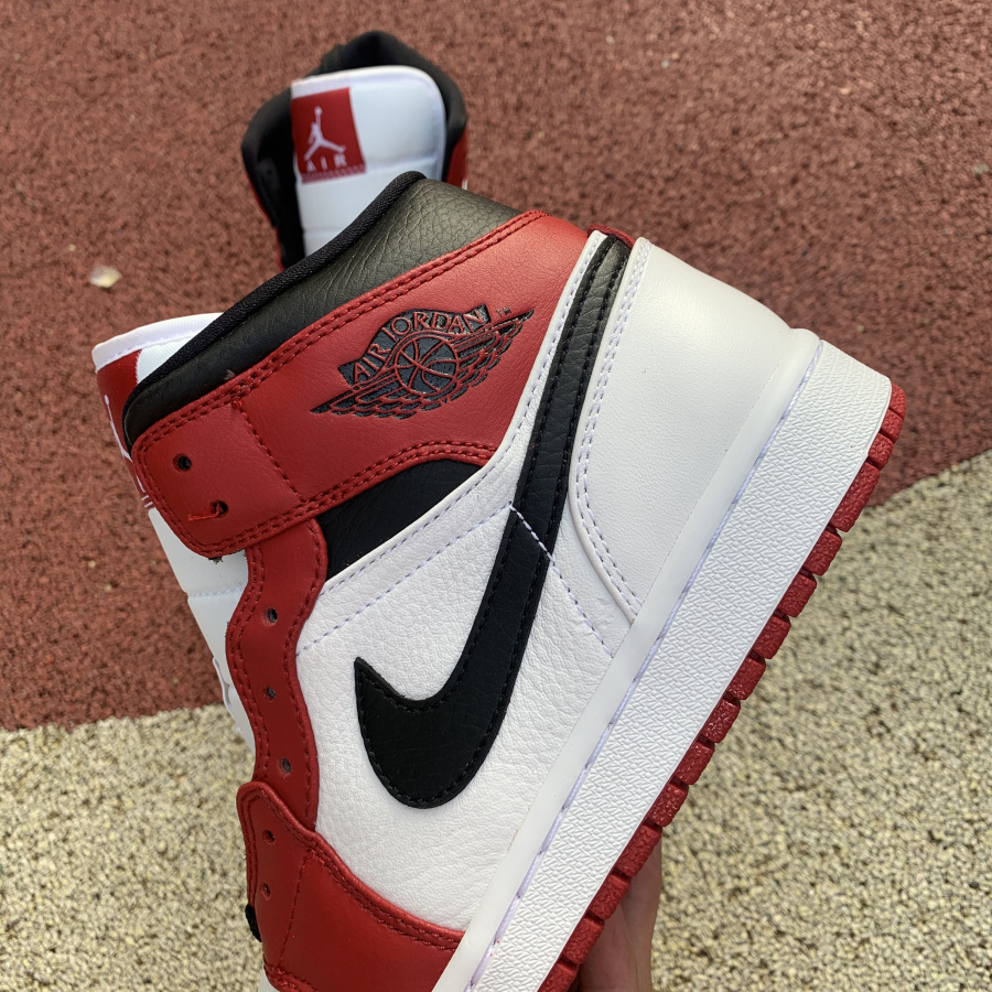 Nike Air Jordan 1 Mid Chicago 2020 554724 173 9 - kickbulk.co