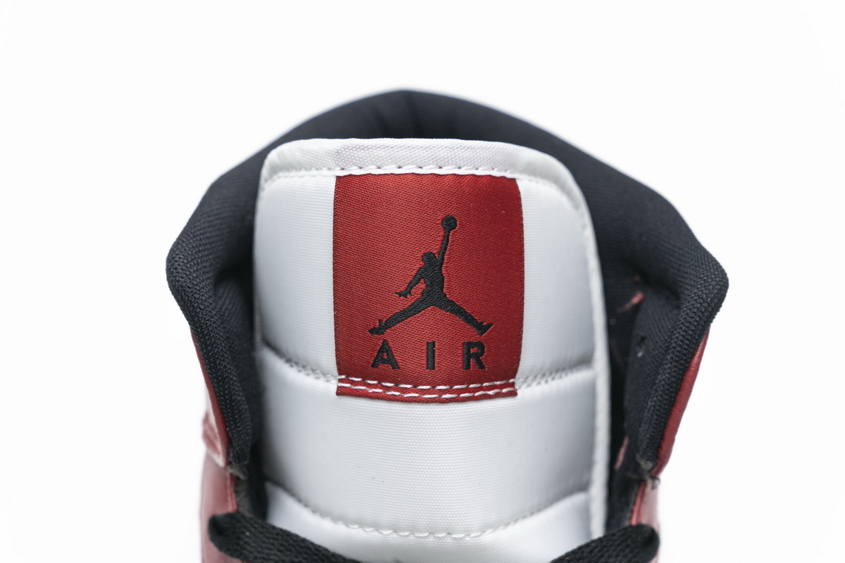 Nike Air Jordan 1 Mid Gs Chicago Black Toe 554725 069 23 - kickbulk.co