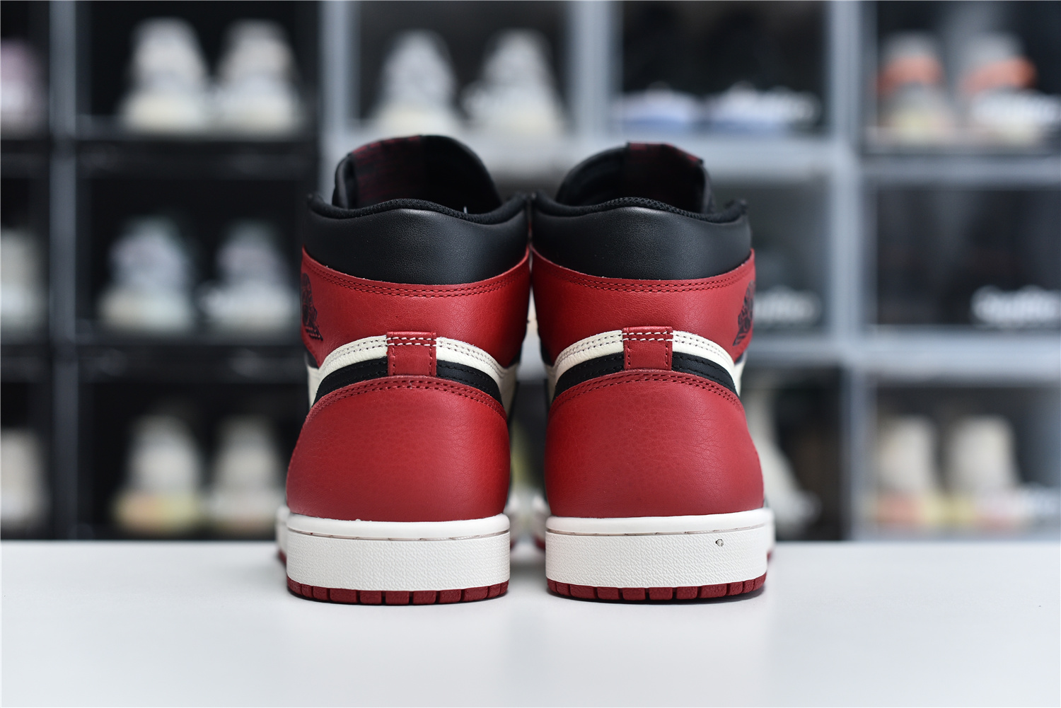 Nike Air Jordan 1 Retro High Og Red Black White Men Sneakers 555088 610 Kickbulk 4 - kickbulk.co