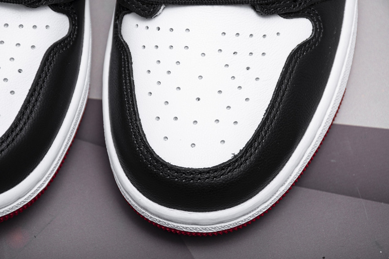 Nike Air Jordan 1 Wmns Retro High Satin Black Toe Cd0461 016 23 - kickbulk.co