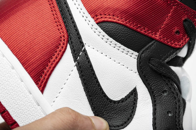 Nike Air Jordan 1 Wmns Retro High Satin Black Toe Cd0461 016 25 - kickbulk.co