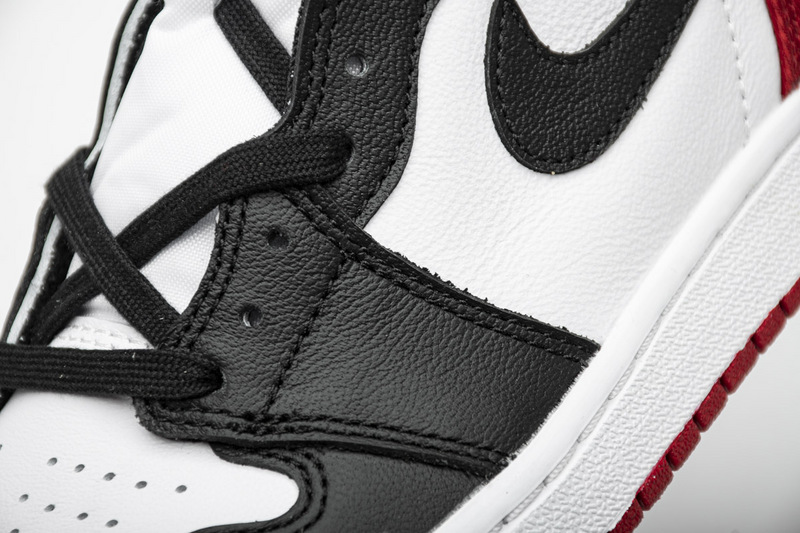 Nike Air Jordan 1 Wmns Retro High Satin Black Toe Cd0461 016 26 - kickbulk.co