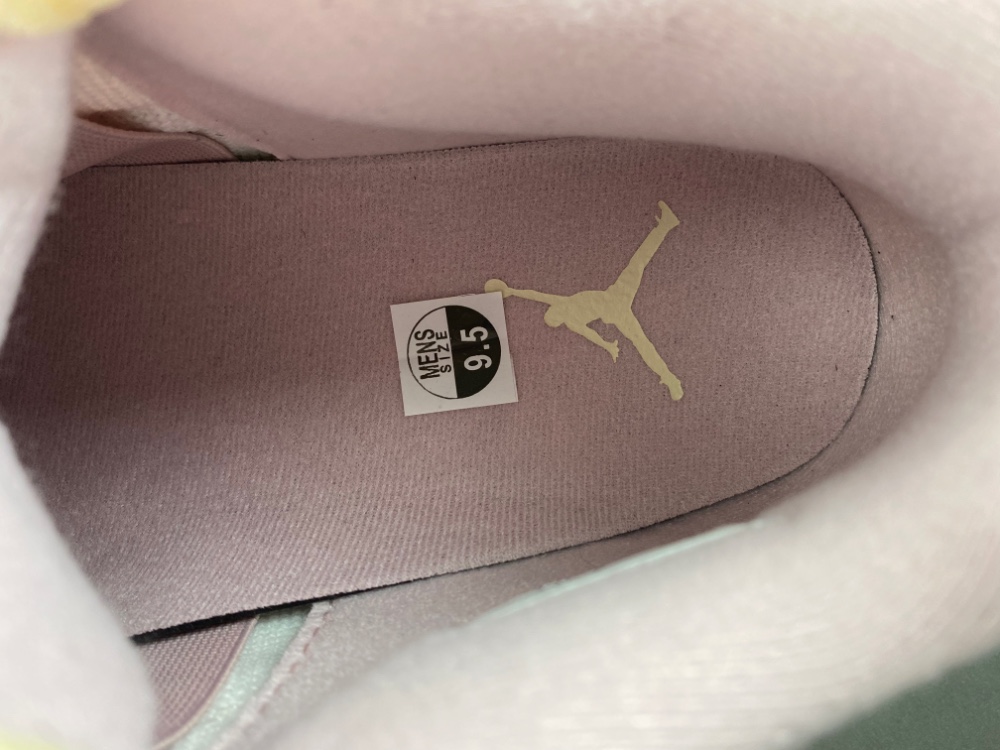 Air Jordan 4 Retro Iced Carmine Wmns Ib6716 600 21 - kickbulk.co Air Jordan 4 Retro Iced Carmine Wmns Ib6716 600 21 - kickbulk.co