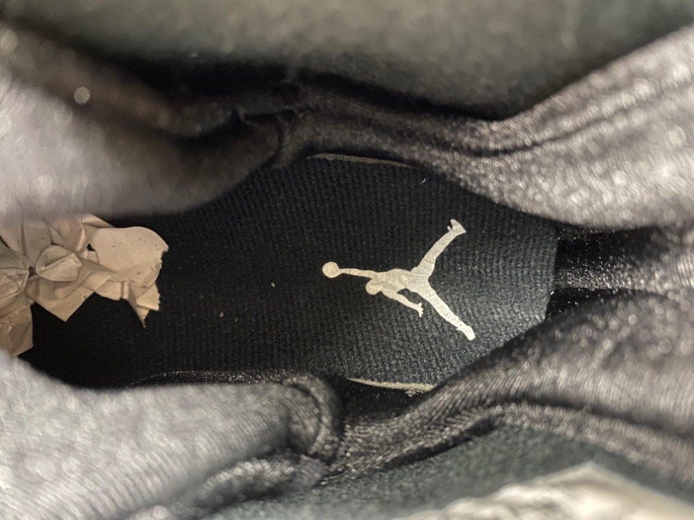 Air Jordan 8 Retro Chrome 2023 305381 003 20 - kickbulk.co Air Jordan 8 Retro Chrome 2023 305381 003 20 - kickbulk.co