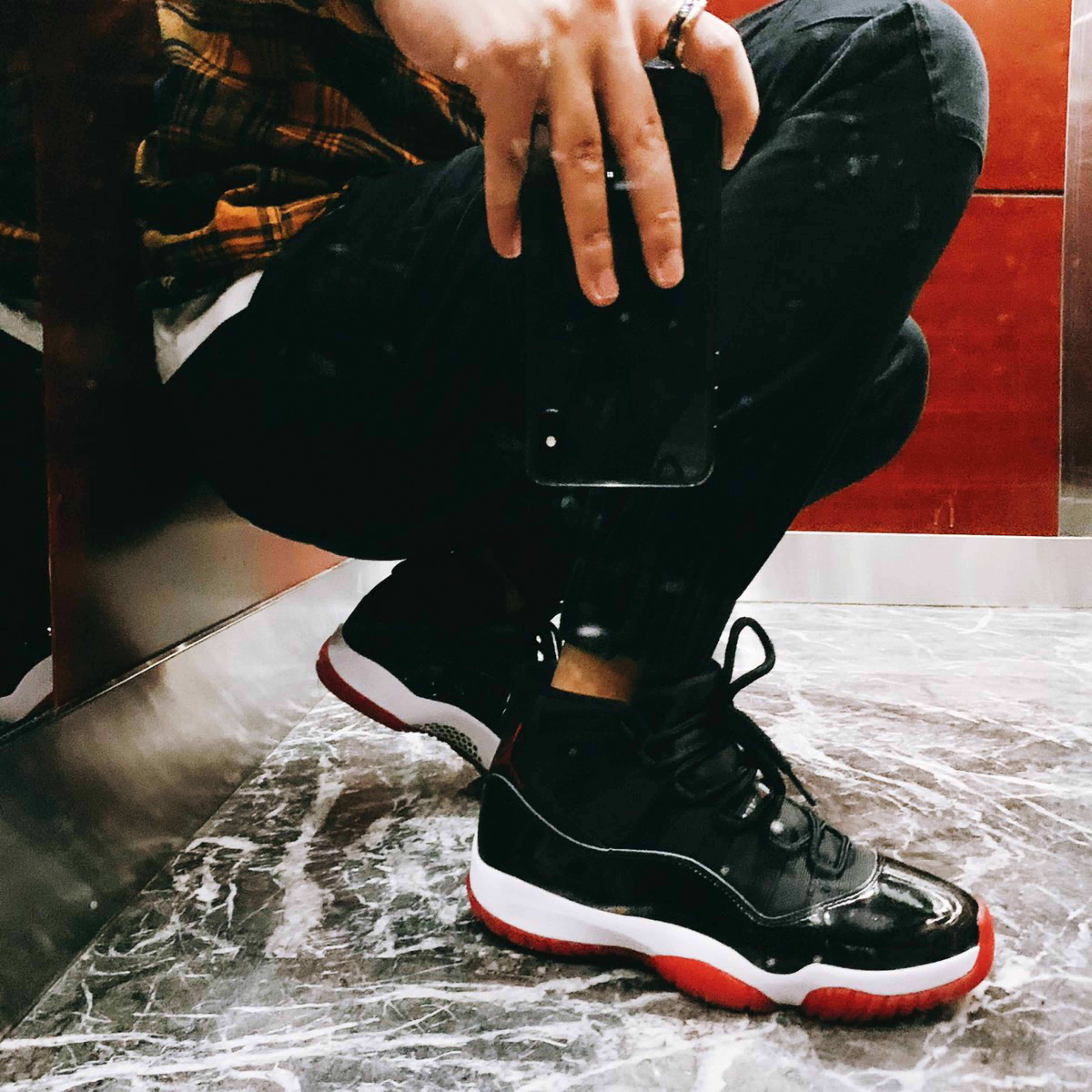 Nike Air Jordan 1 Mid Chicago Black Toe Black Gym Red-White 554724-069 quantity Retro Bred 2019 378037 061 7 - www.kickbulk.co