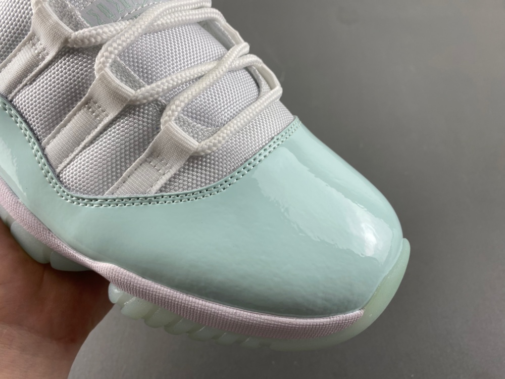 Air Jordan 11 Retro Low Igloo Wmns Ah7860 103 12 - kickbulk.co