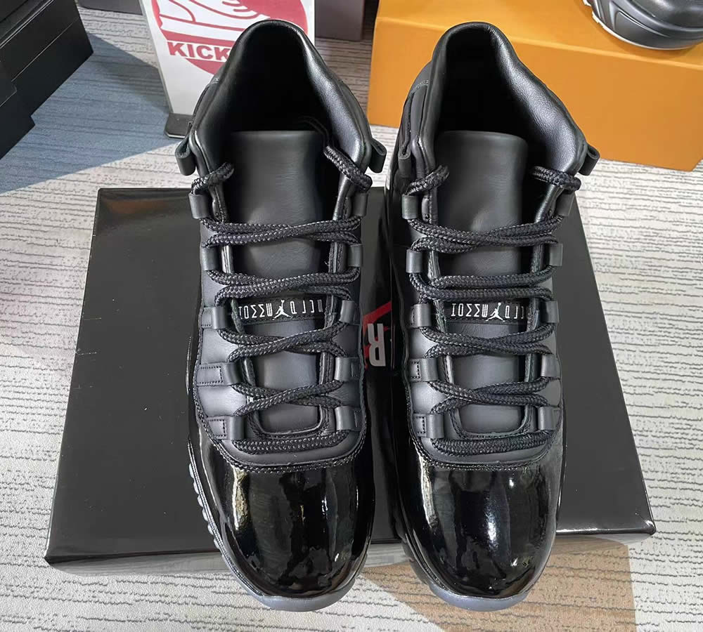 Comme Des Garçons Jordan 11 Retro Black Iv7639 001 2 - kickbulk.co