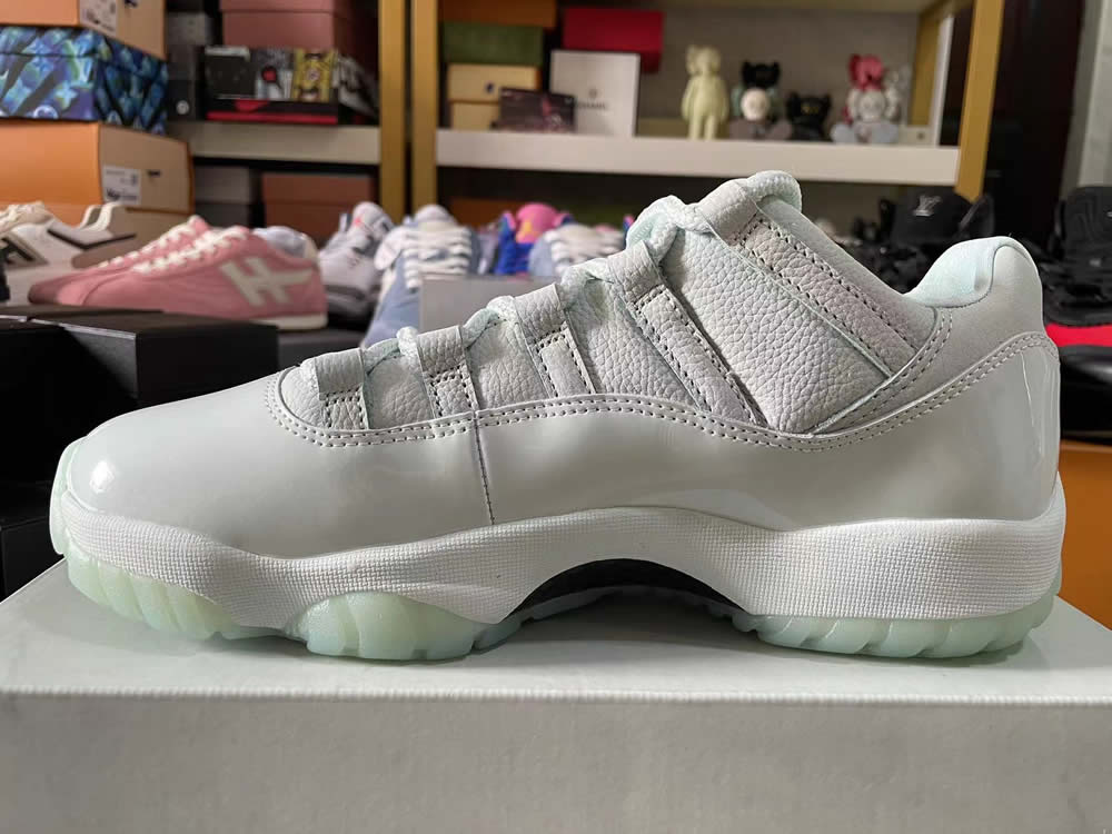 Jaide Air Jordan 11 Low Fiberglass Wmns Iw1882 300 7 - kickbulk.co