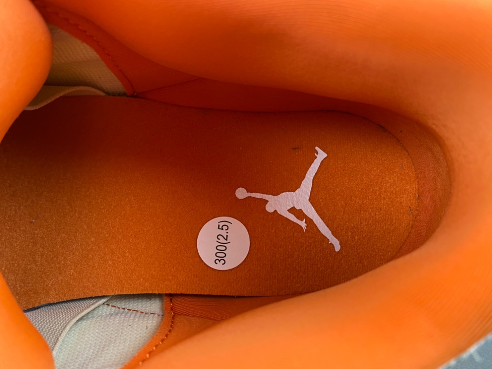 Air Jordan 3 Retro Tex Starfish Wmns Ih7694 200 18 - kickbulk.co Air Jordan 3 Retro Tex Starfish Wmns Ih7694 200 18 - kickbulk.co